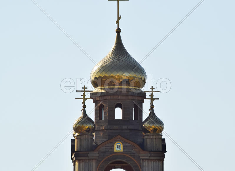 Купола православного храма.