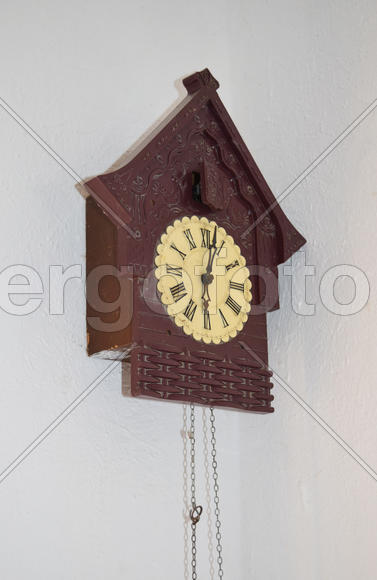 Антиквариатные старинные часы 