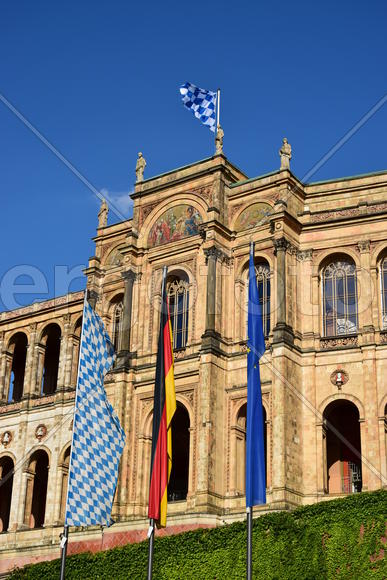 Германия. Мюнхен. Фасад старинного здания 