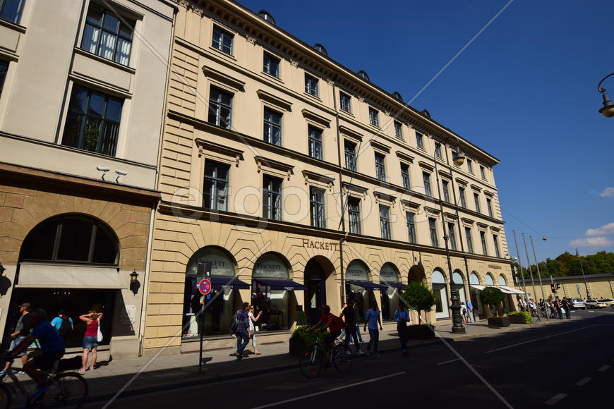 Германия. Мюнхен. Фасад здания 