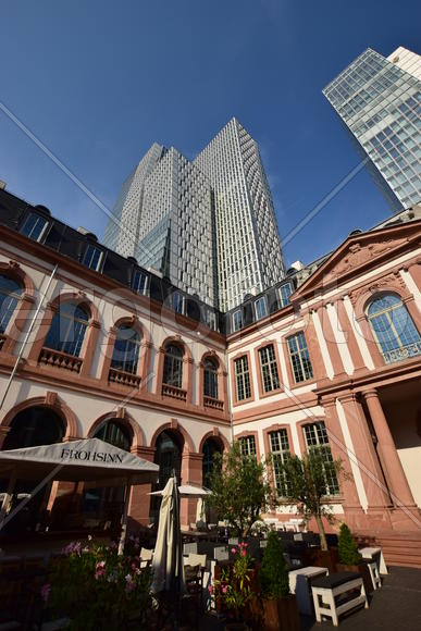 Германия, Франкфурт-на-Майне. Город смешанной архитектуры 