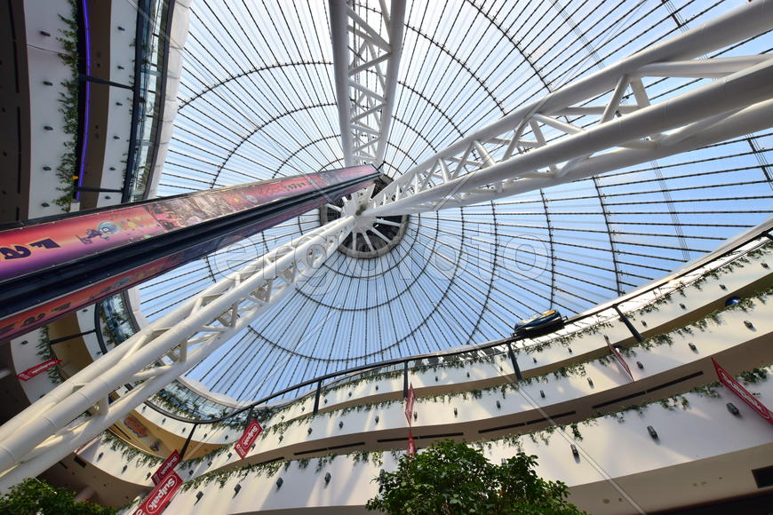 Интерьер торгового центра "ХАН-ШАТЫР" в Астане