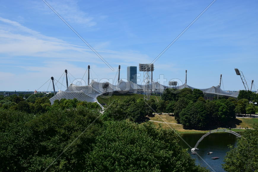 Германия, Мюнхен. Панорамный вид олимпийский стадион 