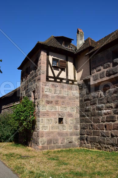 Германия - город Нюрнберг. Фасад крепости с башннями 