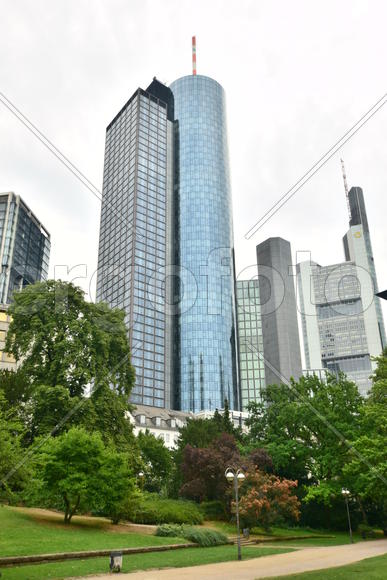 Франкфурт-На-Майне, многоэтажки