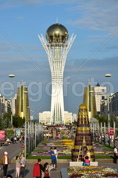 Астана - Башня "Байтерек". Казахстан 