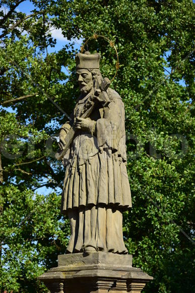 Германия - город Бамберг. Скульптура мужчины 