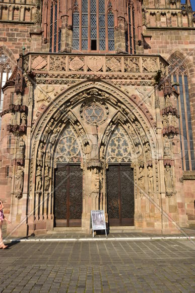 Германия - город Нюрнберг. Фасад здания 