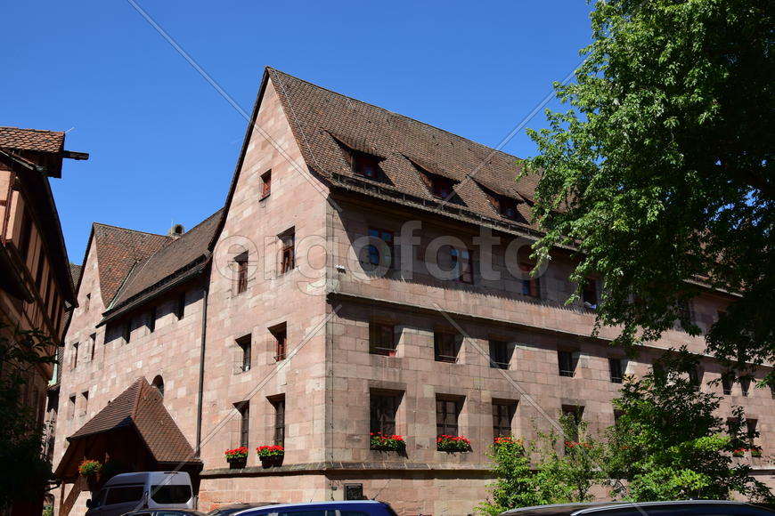 Германия - город Нюрнберг. Фасад старинного здания 