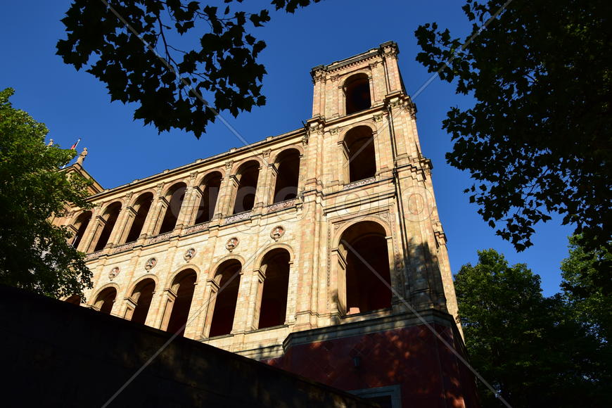 Германия. Мюнхен. Фасад старинного здания 