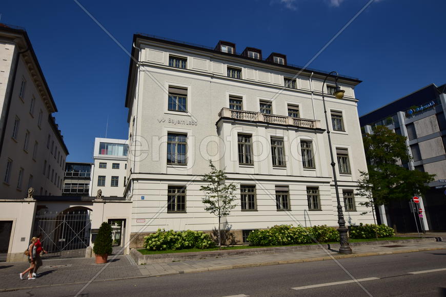 Германия. Мюнхен. Фасад здания 