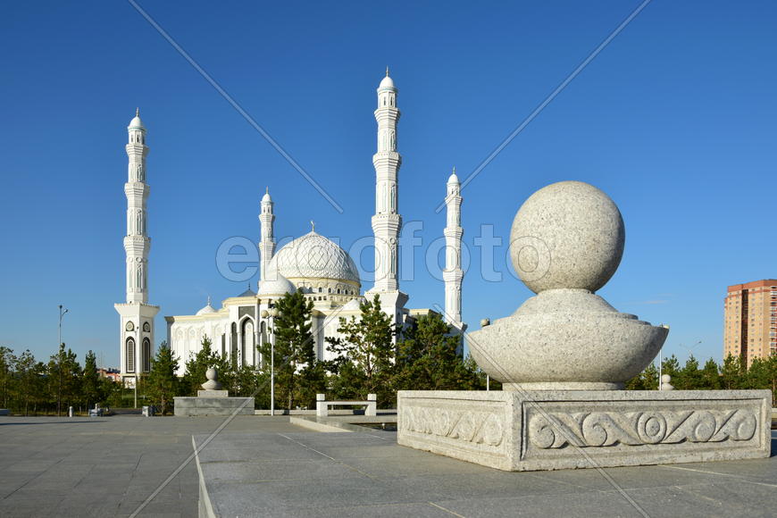 Мечеть "Хазрет Султан" в Астане. Казахстан 