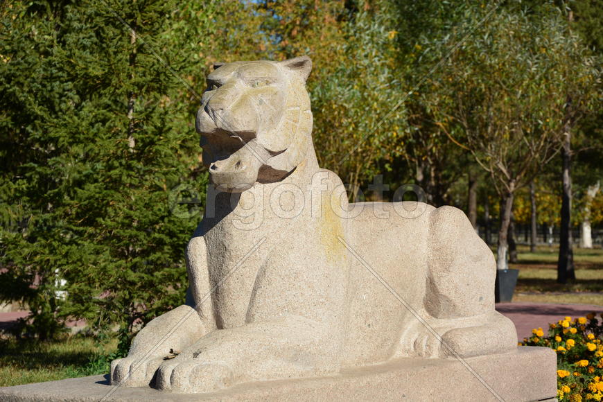 Астана - уличная скульптура. Достопримечательности Казахстана. 