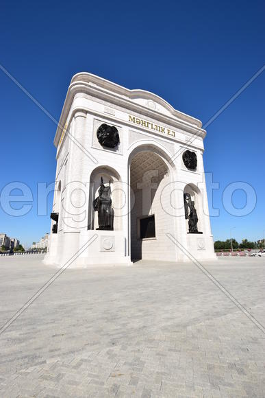 Астана - триумфальная арка. Казахстан