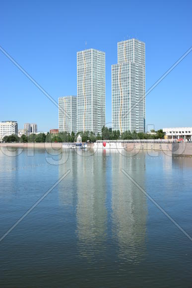 Астана - многоэтажные современные здания. Казахстан 