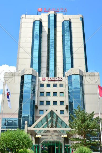 Астана - городская архитектура. Современные многоэтажные здания. Казахстан 