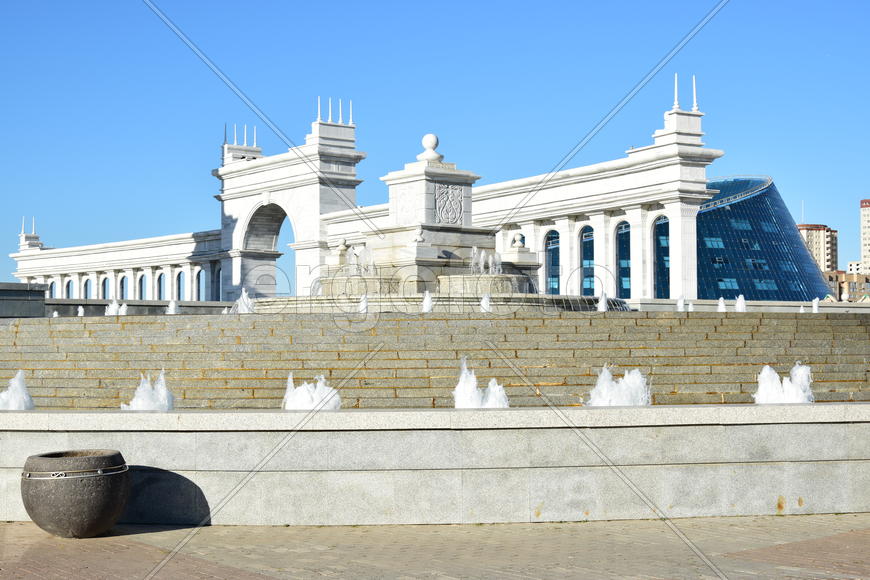 Астана - Площадь независимости. Казахстан 