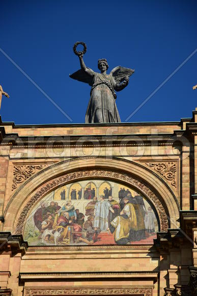 Германия. Мюнхен. Фасад старинного здания 