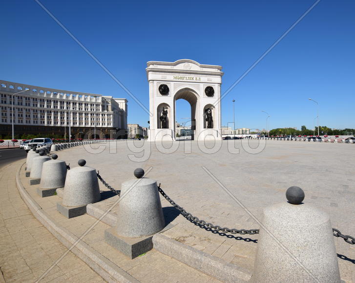 Астана - триумфальная арка. Казахстан