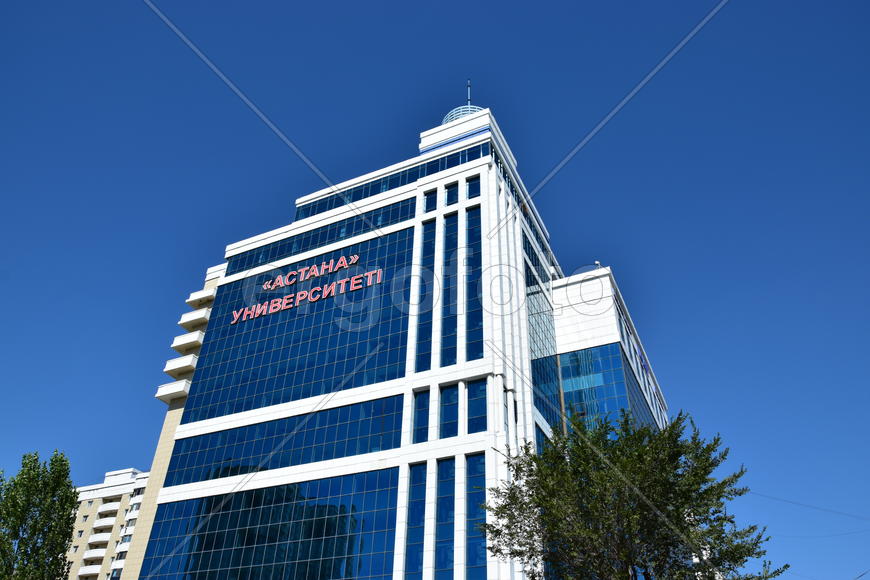 Астана - многоэтажные современные здания. Казахстан 