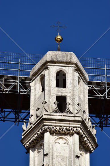 Германия - город Регенсбург. Фасад старинного здания 