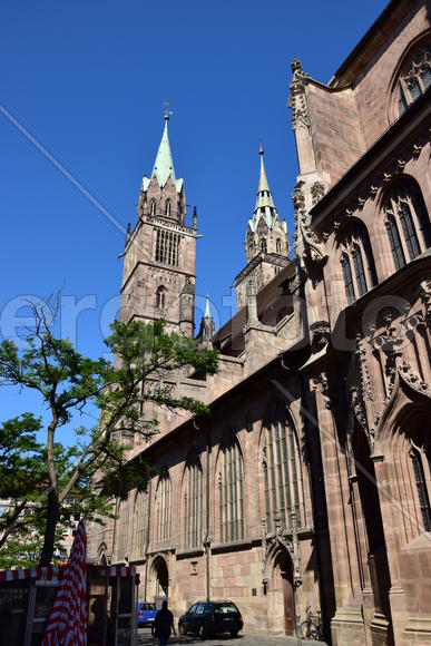 Германия - город Нюрнберг. Фасад старинного здания 