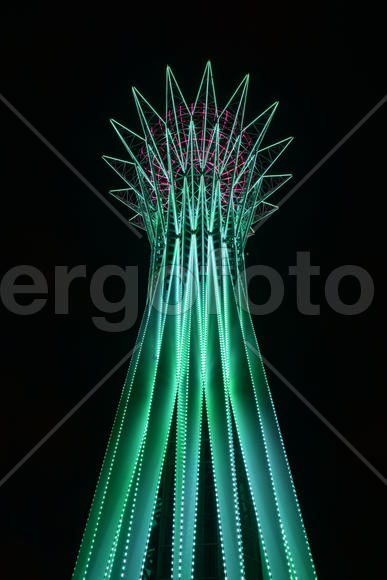 Башня "БАЙТЕРЕК" в Астане