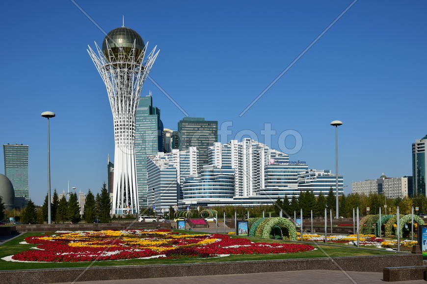 Башня "БАЙТЕРЕК" в Астане