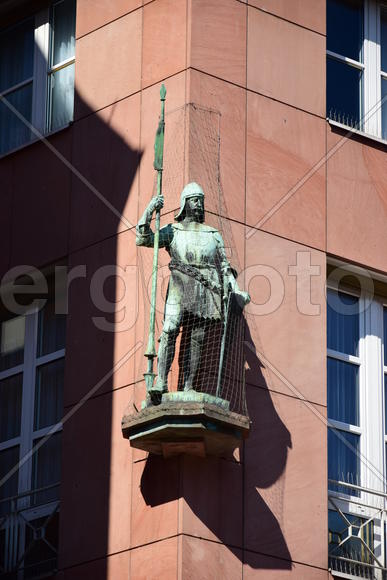 Германия - город Нюрнберг. Уккрашение на фасаде здания 