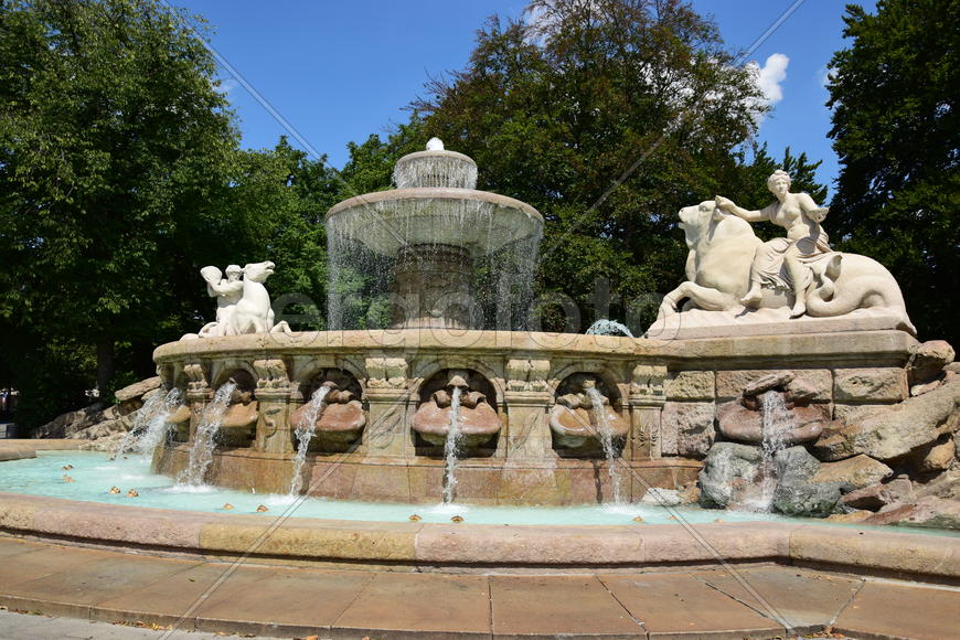 Деталь фонтана Виттельсбахов в Мюнхене