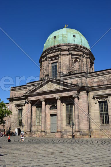 Германия - город Нюрнберг. Фасад старинного здания 