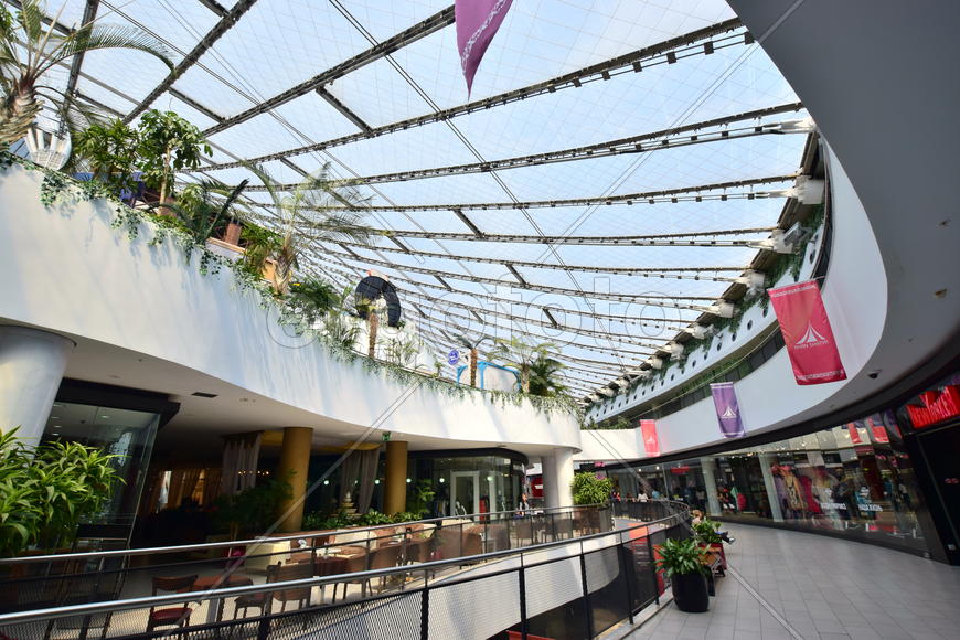 Интерьер торгового центра "ХАН-ШАТЫР" в Астане