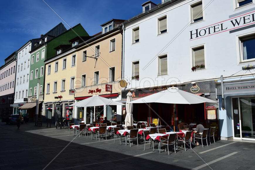 Германия - город Регенсбург, исторические постройки 