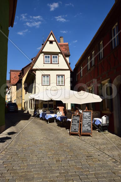 Исторический город Ротенбург в Баварии. Древнейшие здания 