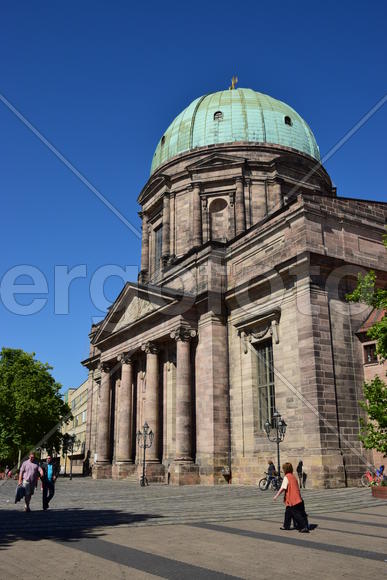 Германия - город Нюрнберг. Фасад старинного здания 