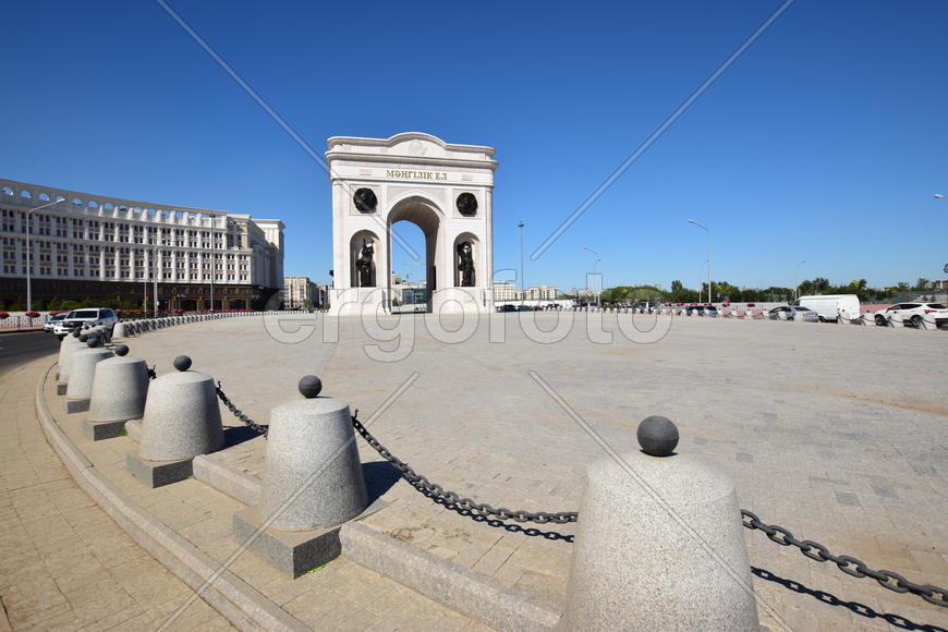 Астана - триумфальная арка. Казахстан