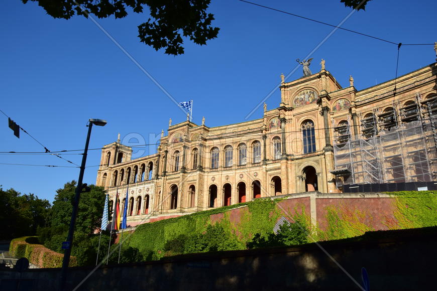 Германия. Мюнхен. Фасад старинного здания 