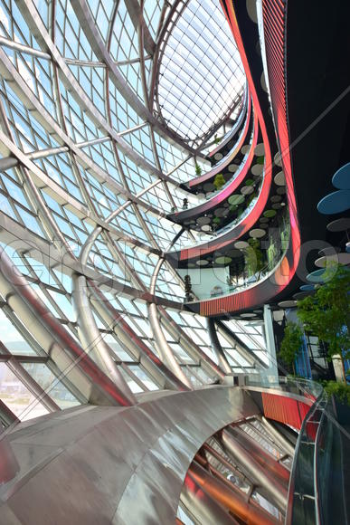 Интерьер стеклянной сферы "Нур-Алем". Казахстан