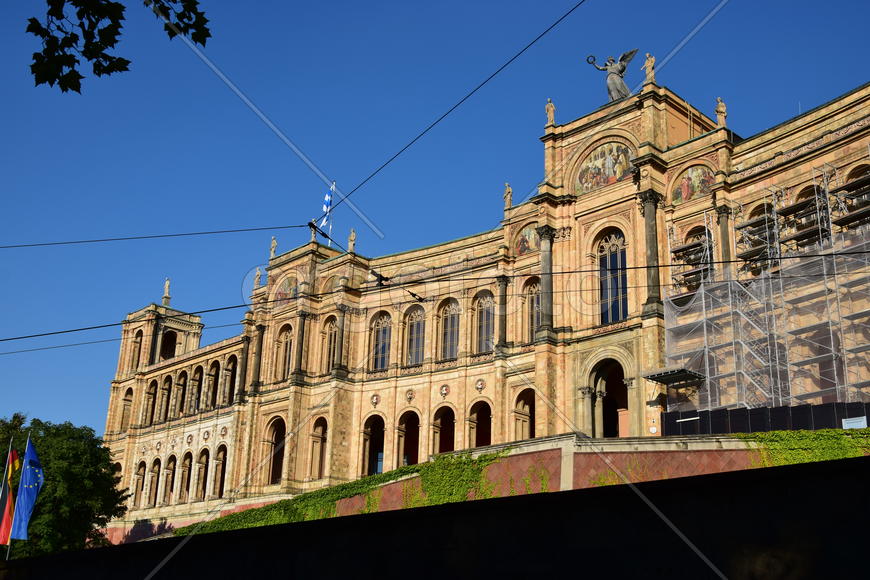 Германия. Мюнхен. Фасад старинного здания 