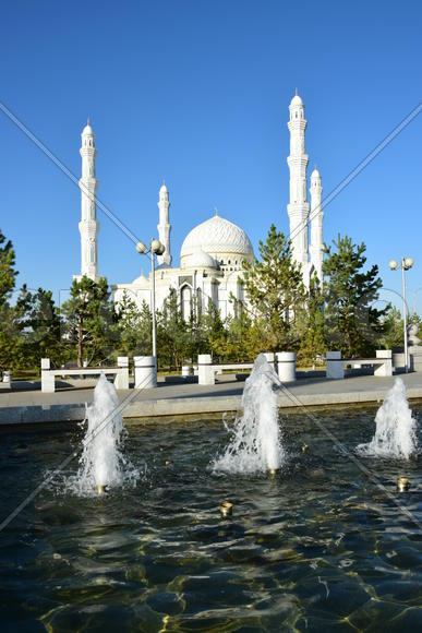 Мечеть "Хазрет Султан" в Астане. Казахстан 