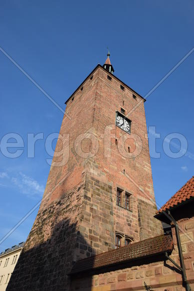 Германия - город Нюрнберг. Башня старинного здания 