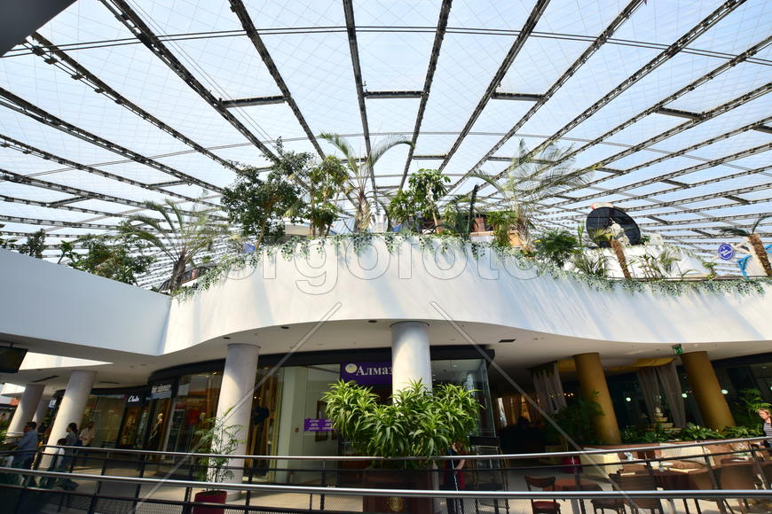 Интерьер торгового центра "ХАН-ШАТЫР" в Астане