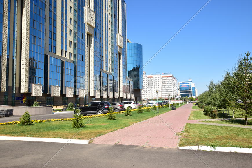 Астана - многоэтажные современные здания. Казахстан 