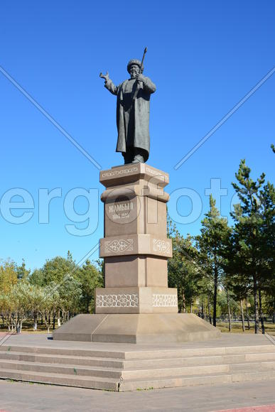 Астана - уличная скульптура. Достопримечательности Казахстана. 