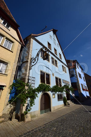 Исторический город Ротенбург в Баварии. Древнейшие здания 