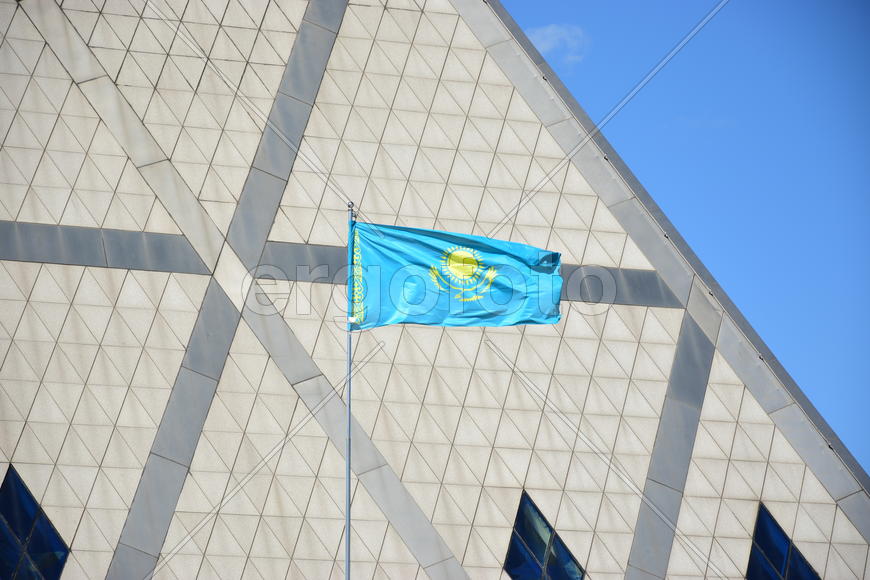 Астана - стеклянная пирамида. Казахстан