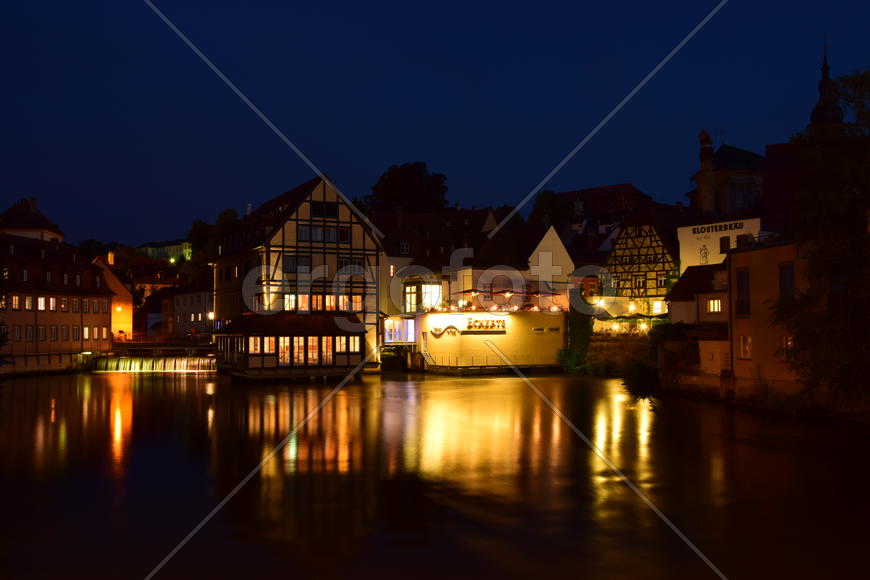 Германия - город Бамберг. Ночной город 