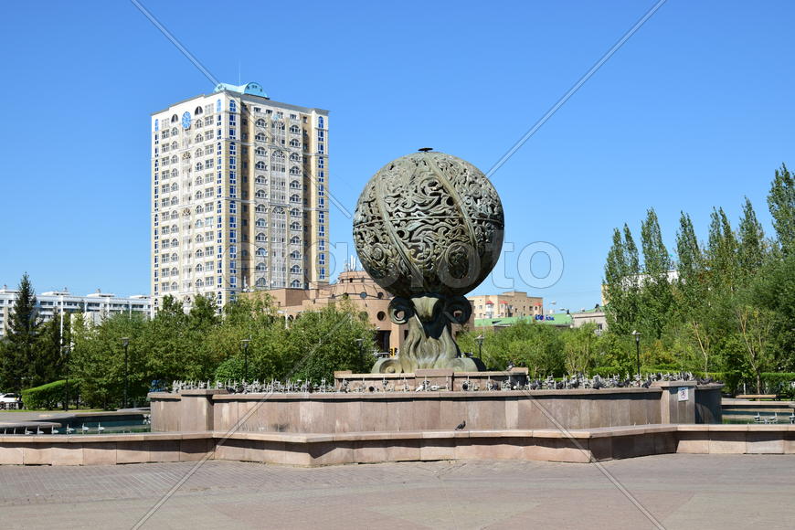 Астана - уличная скульптура