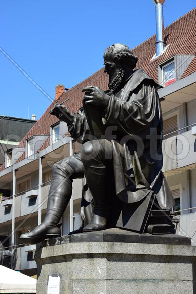 Германия - город Нюрнберг. Памятник