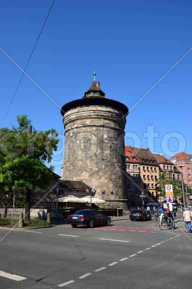Германия - город Нюрнберг. Башня старинного здания 